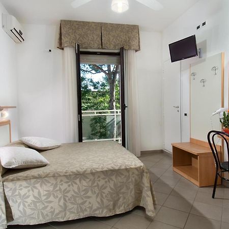 Hotel Trieste Cervia Luaran gambar