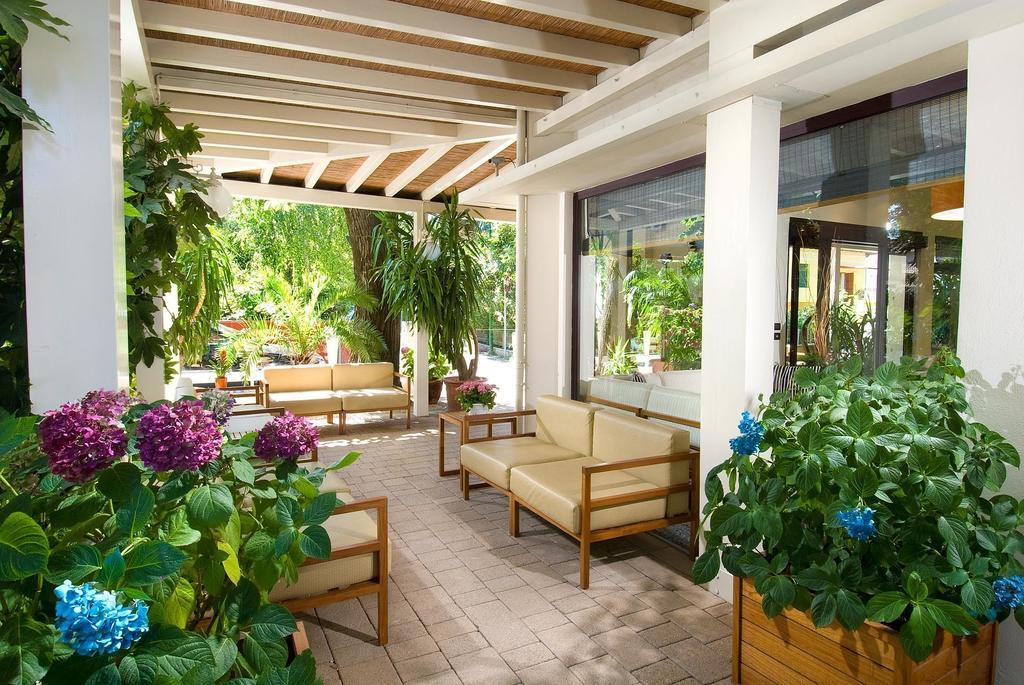 Hotel Trieste Cervia Luaran gambar