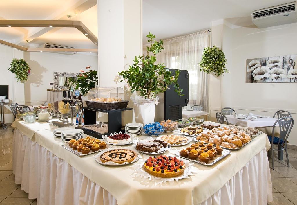 Hotel Trieste Cervia Luaran gambar