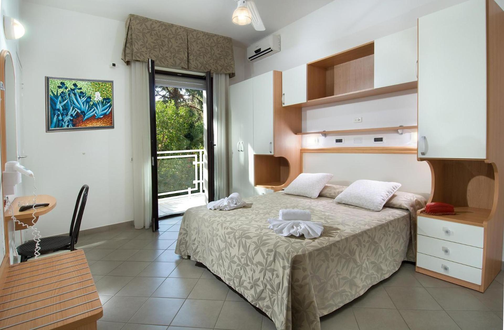 Hotel Trieste Cervia Luaran gambar