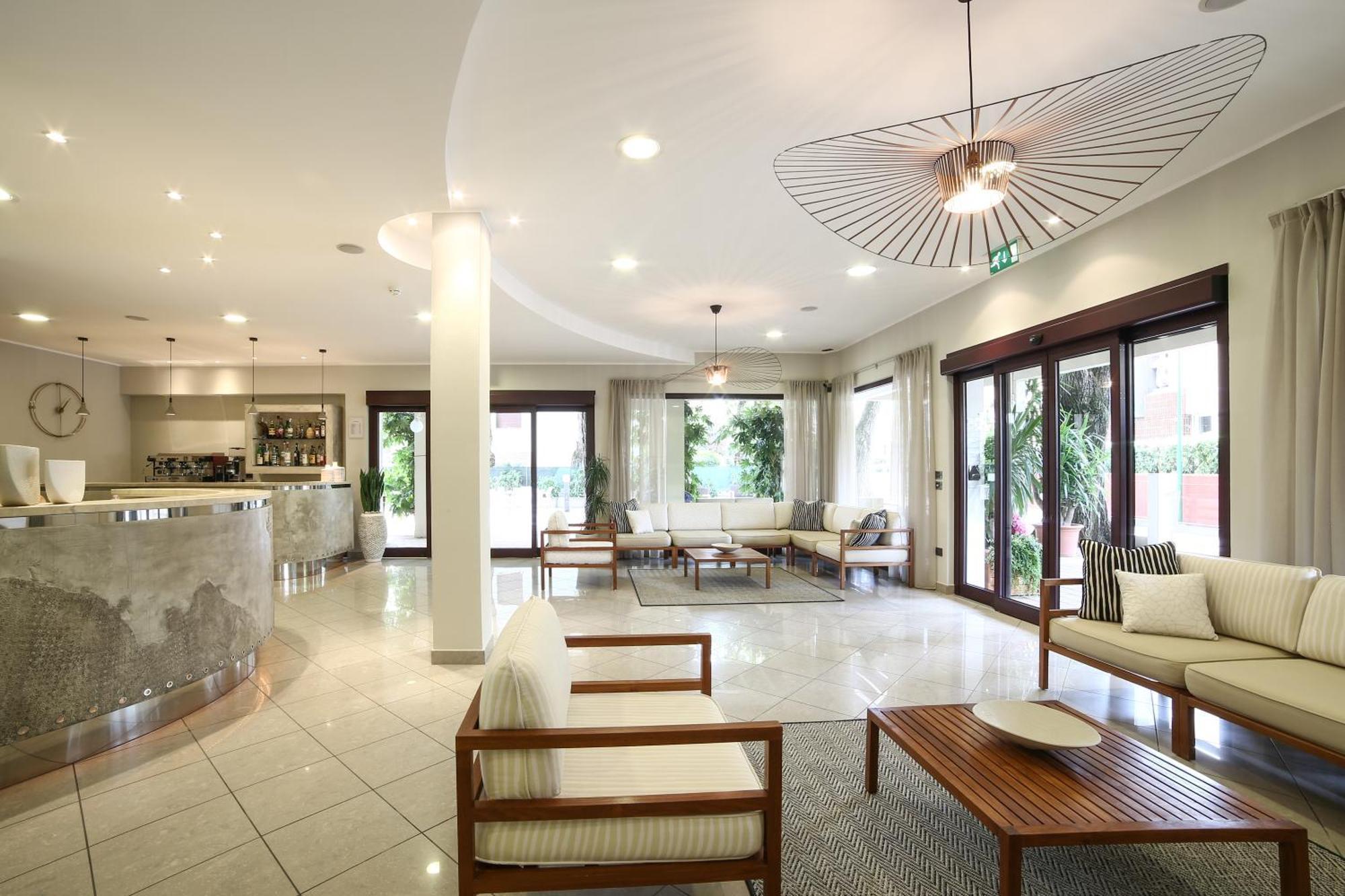 Hotel Trieste Cervia Luaran gambar